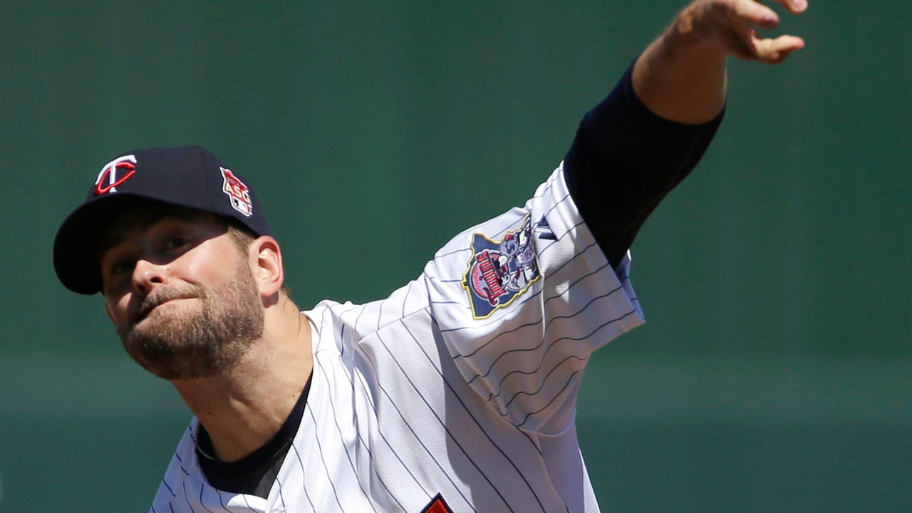 Twins notebook: Diamond solid in Grapefruit League debut